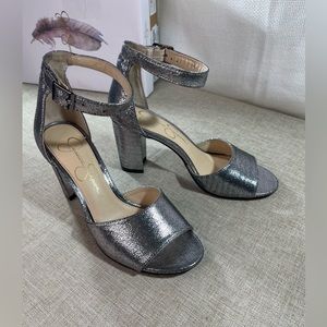 Jessica Simpson Sherron Block Heel Strap Sandal. Mineral Silver. Size 6.…
